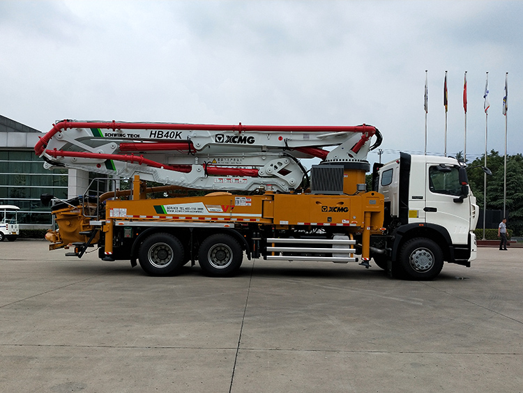 XCMG Schwing 40m China new concrete pump truck HB40V with Sinotruk HOWO chassis price